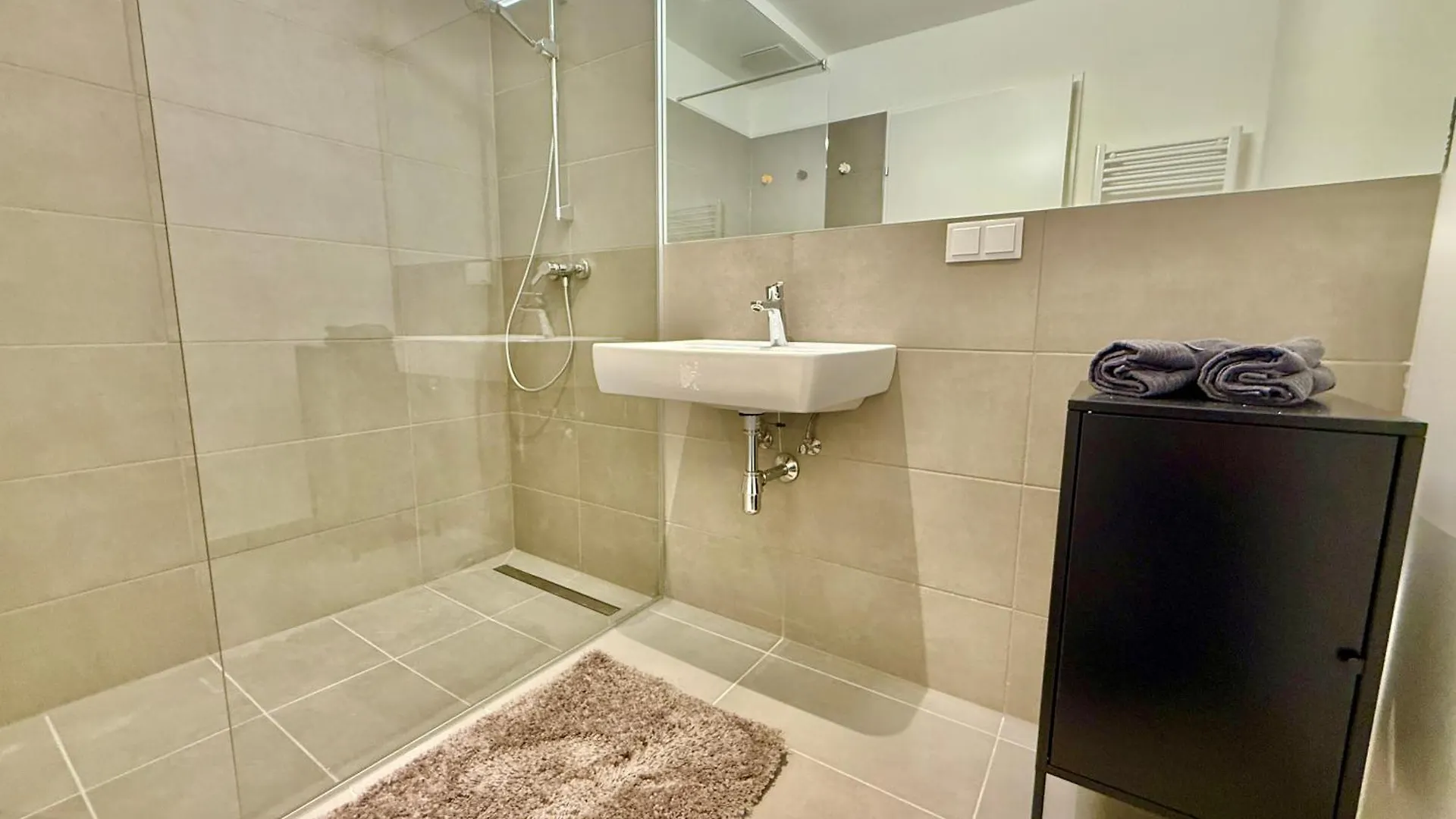 Central Modern Studio Apartment Vídeň