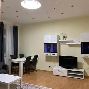  Apartment Aman
