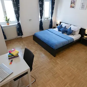 Apartament Yeshello Near Station, Viena