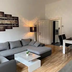 Apartment Near Yppenplatz & Brunnenmarkt