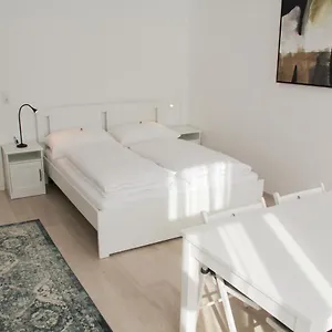  Apartament Vienna4you App 33 Are Welcome