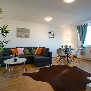  Apartment Stylish 2 Floor Penthouse • 15 Min To Center