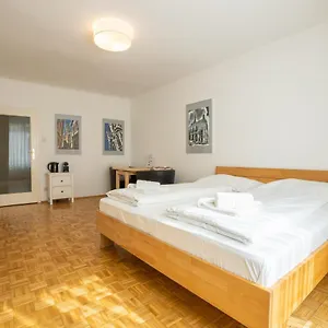 Living - Stephansdom Appartement