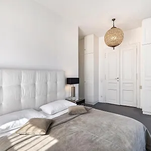 Appartement 6, Wenen