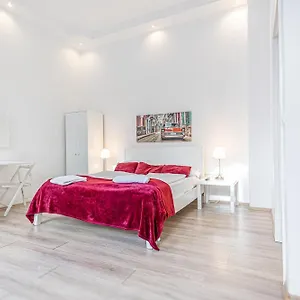  Apartament Sleek - Suitable For Longstays