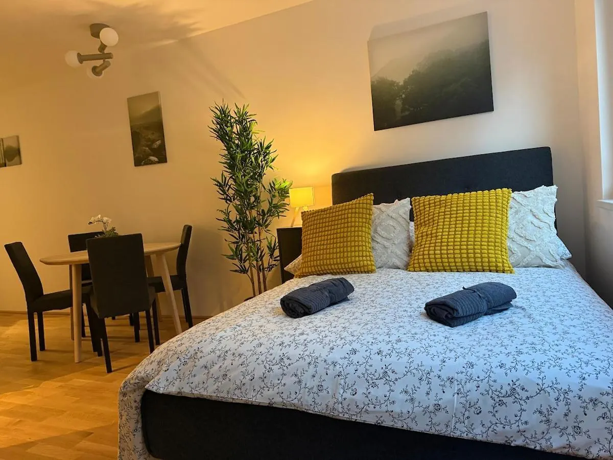 Central Modern Studio Apartment Vienna Austria