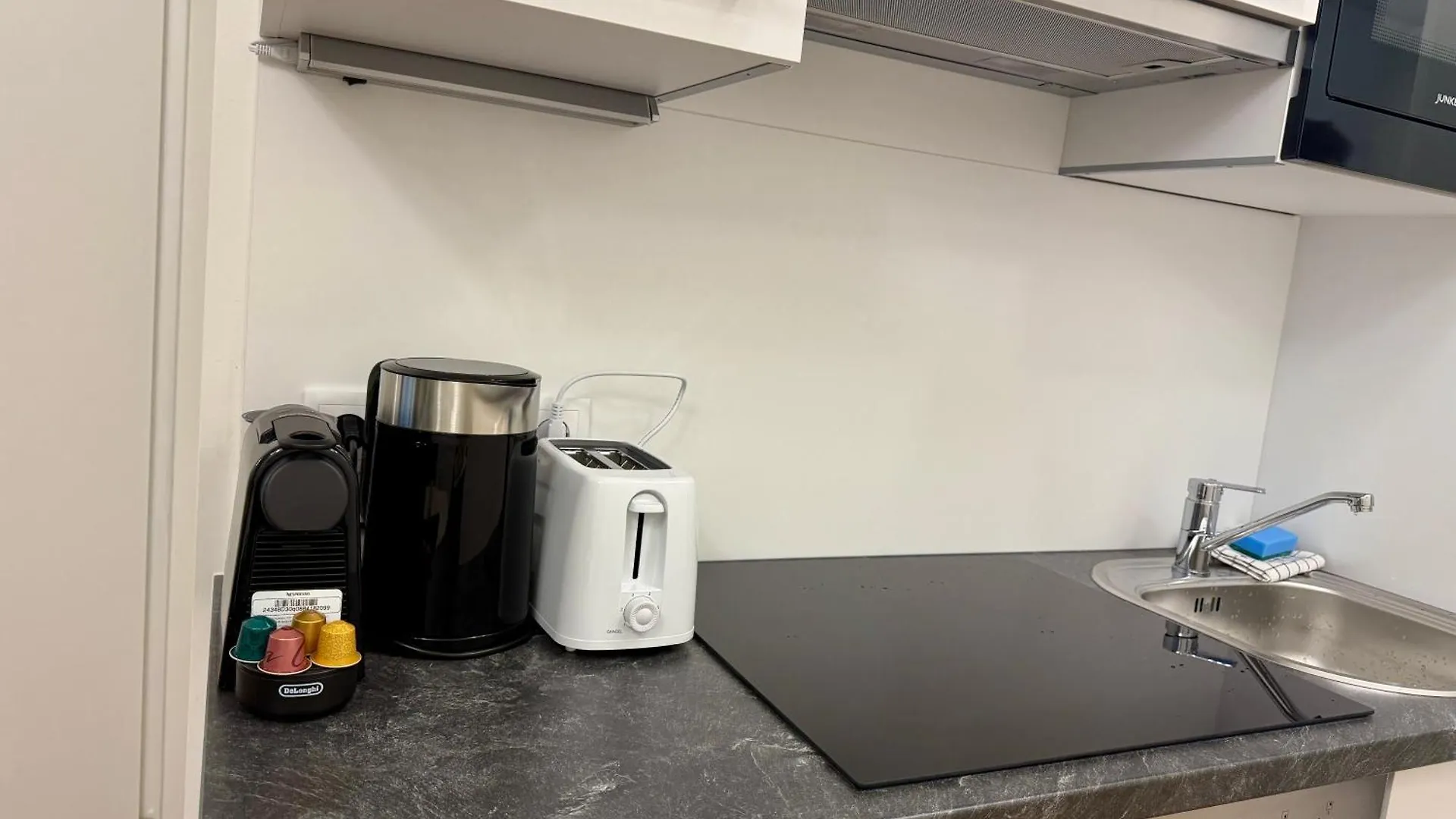 Central Modern Studio Apartment Vienna