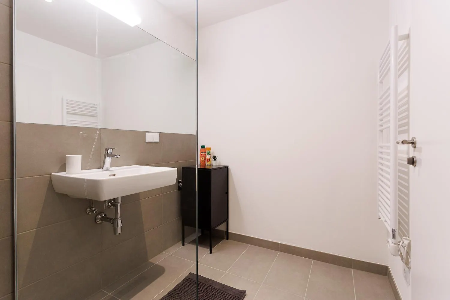 Central Modern Studio Apartment Vienna