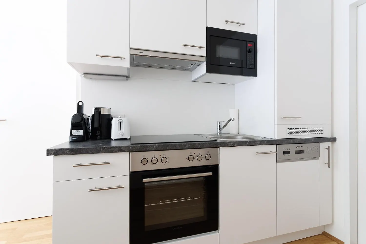 Central Modern Studio Apartment Vienna Austria